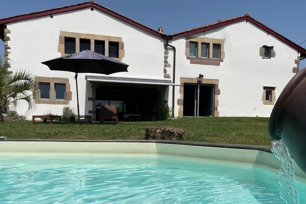 Maison Muruzabal Etxea Espelette Exterior foto